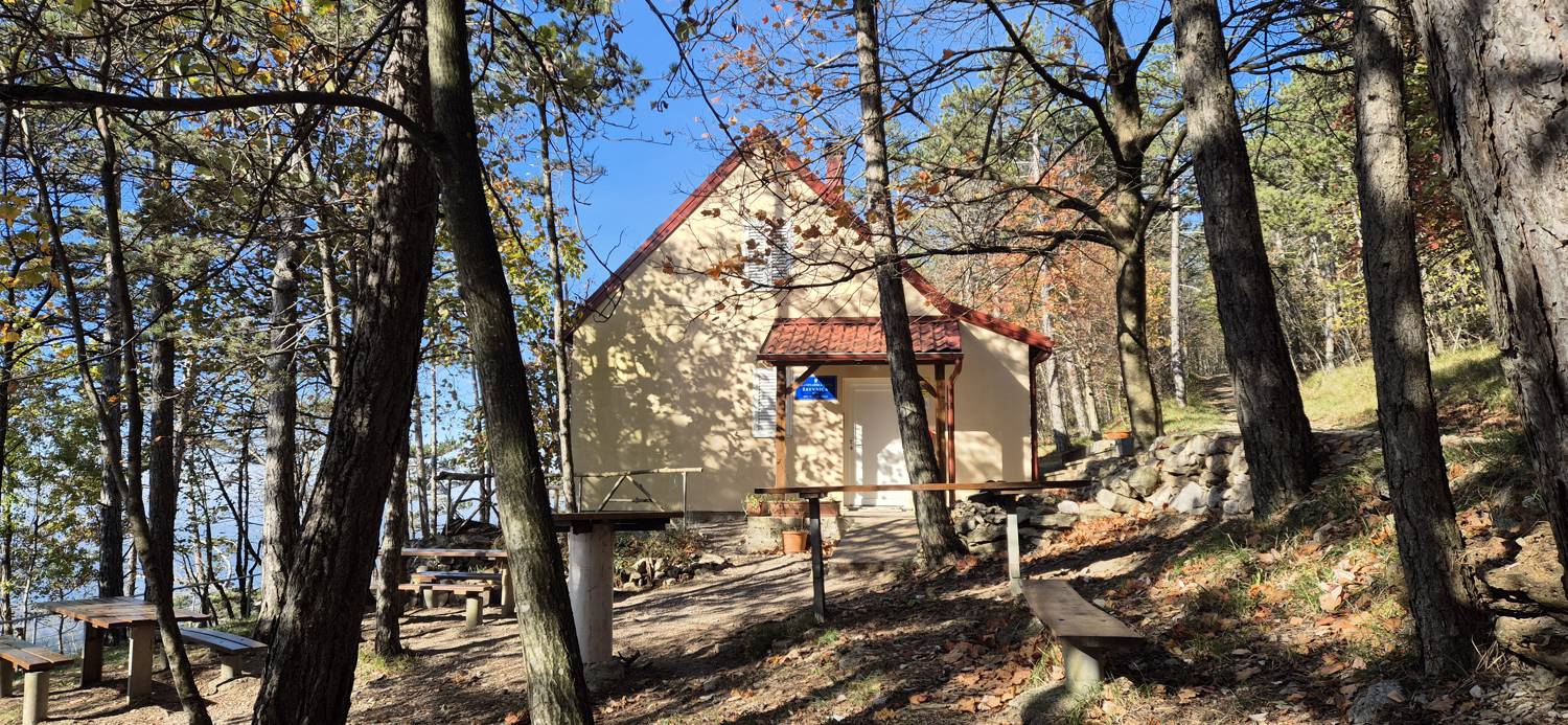 Planinska koča Žbevnica main photo