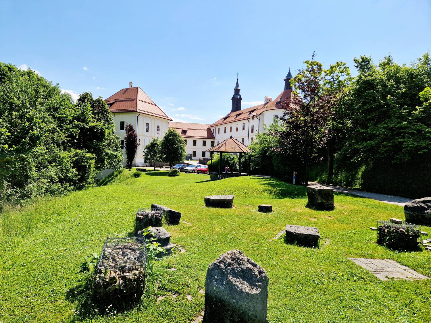 Loški grad main photo