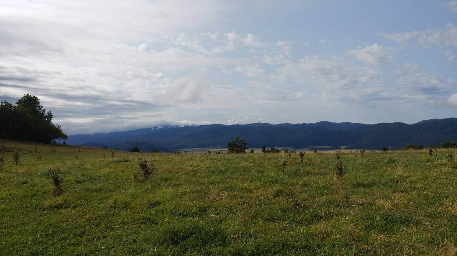 Cerknica - Planinski dom na Slivnici slika 1