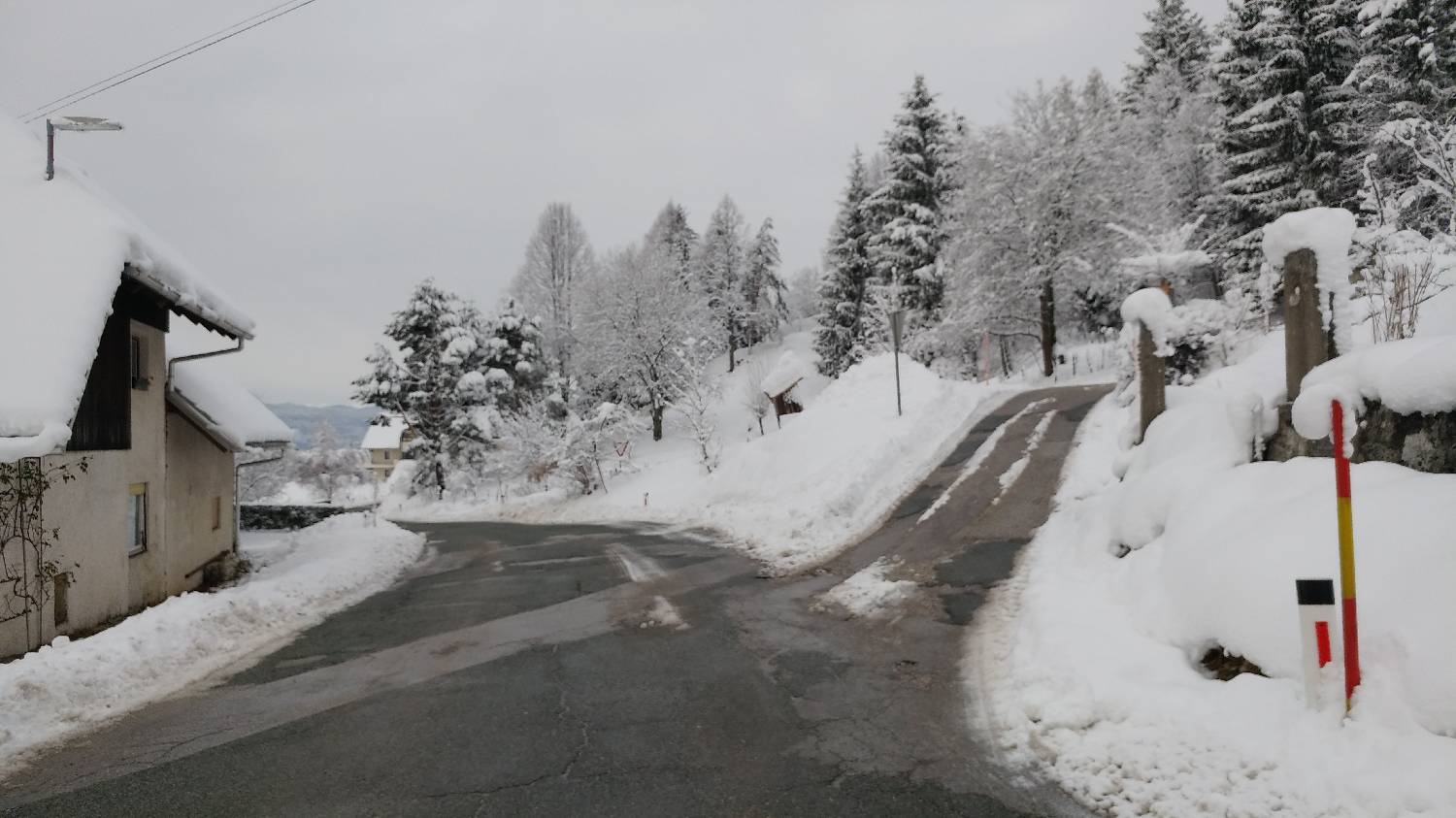 Brezje pri Tržiču - Koča na Dobrči slika 1
