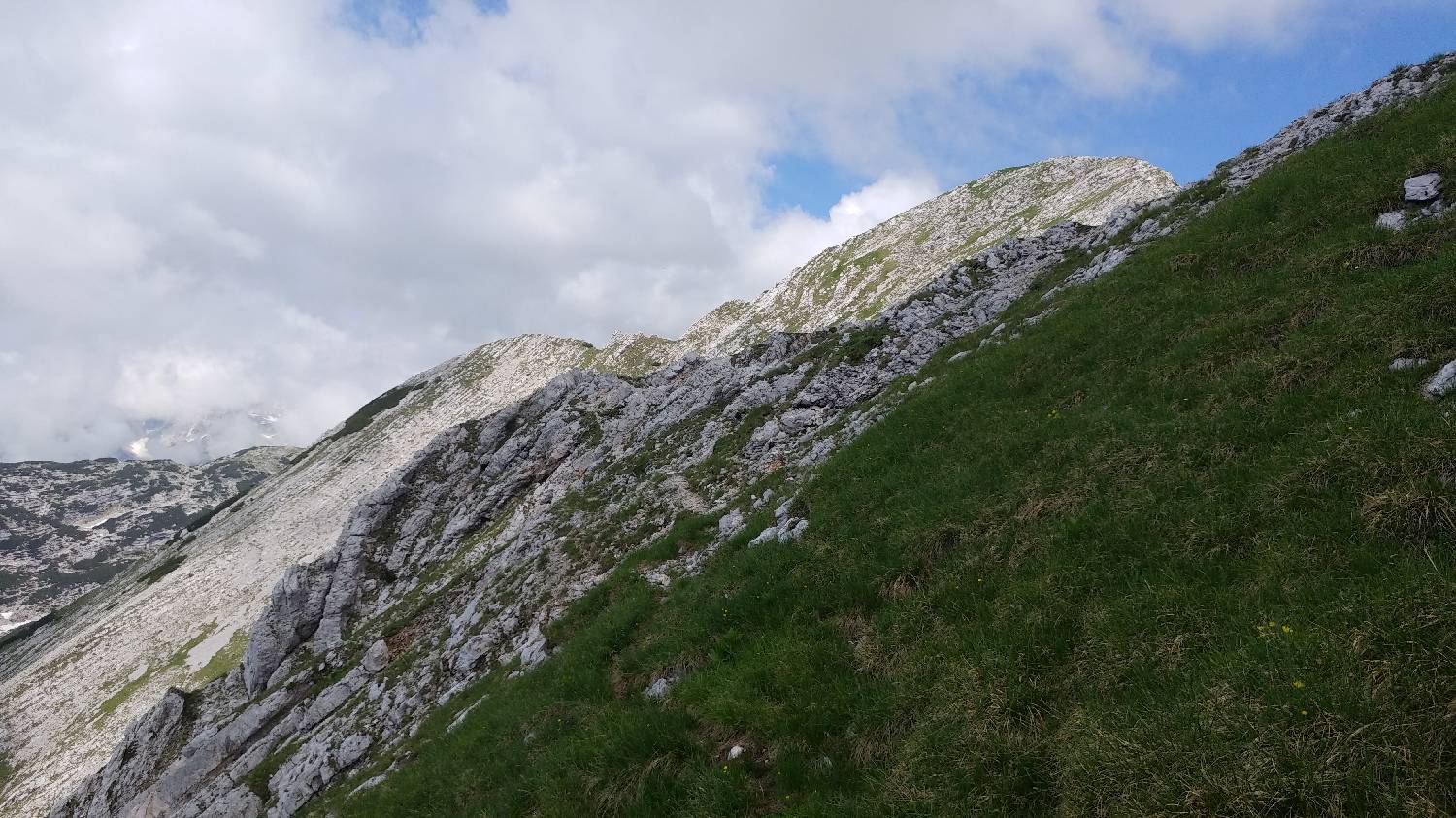 Parkirišče nad Žabčami - Vrh nad Škrbino slika 72