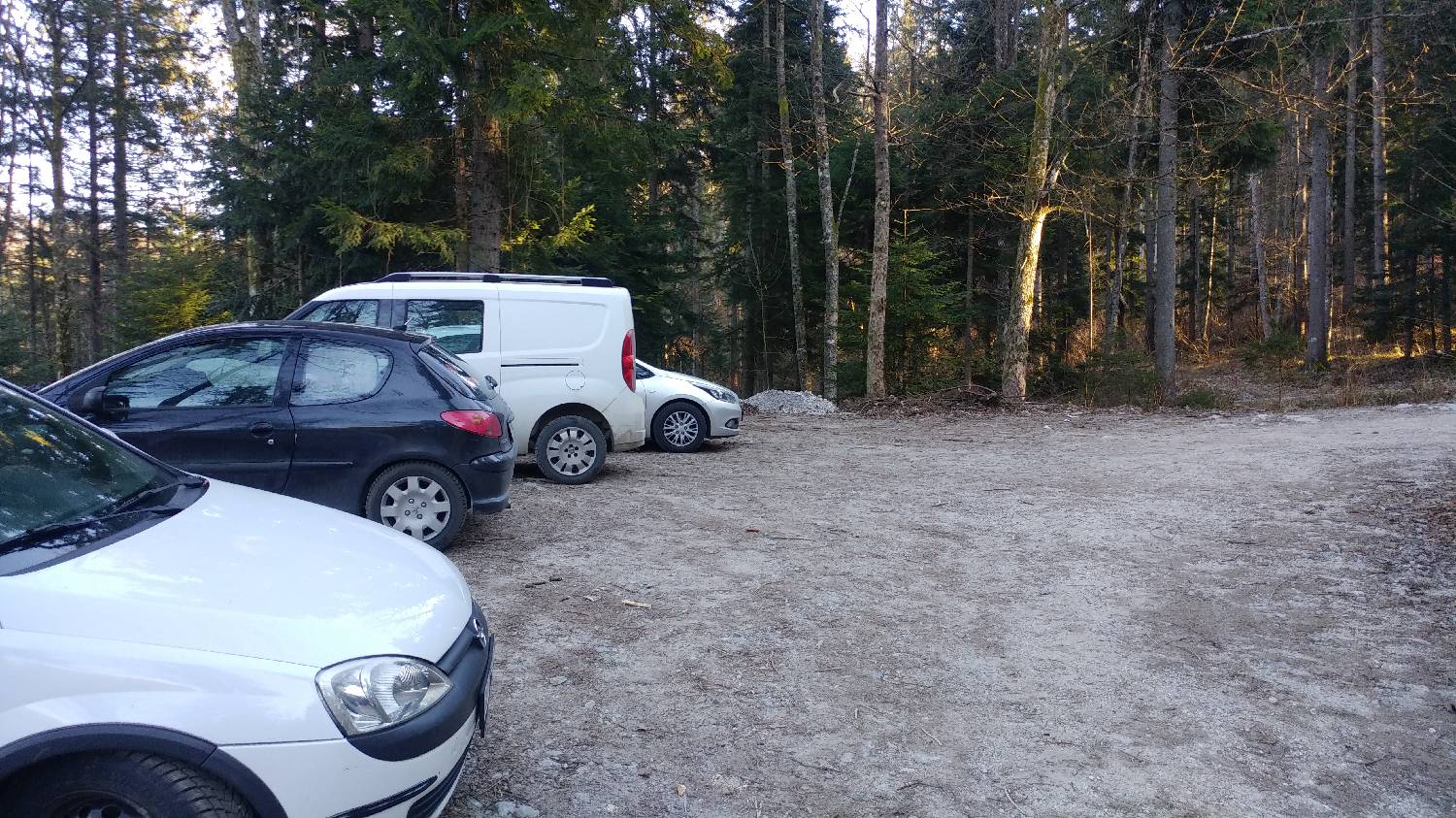 Nad Idrijo (pri rampi) - Hleviška planina slika 1