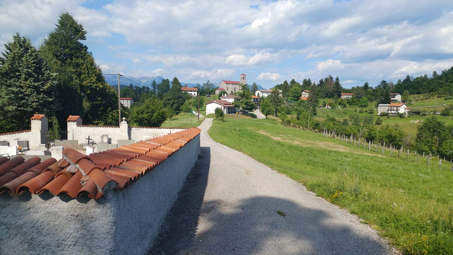 Srednje main photo