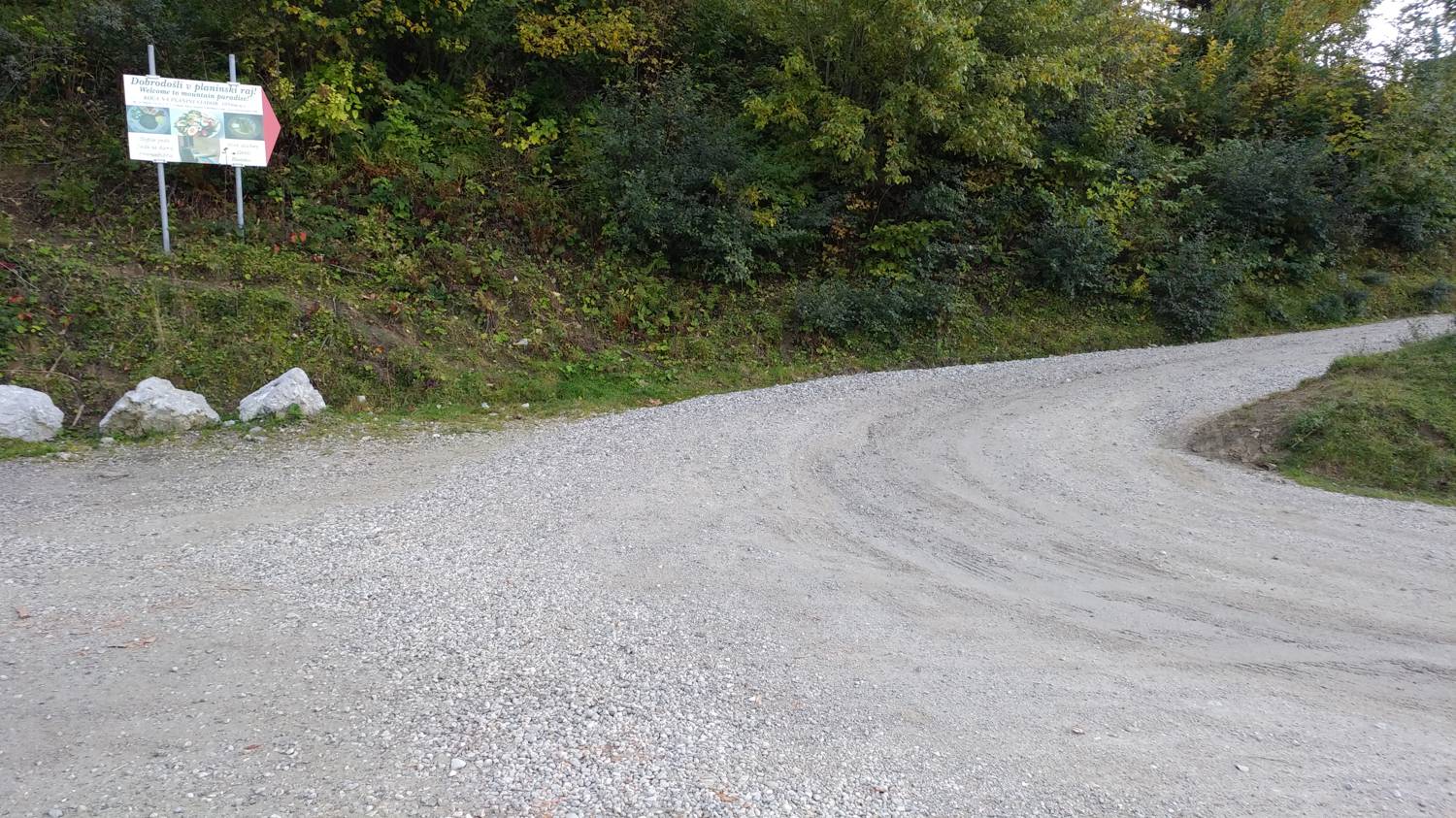 Koča na planini Stador - Planina Lom slika 2