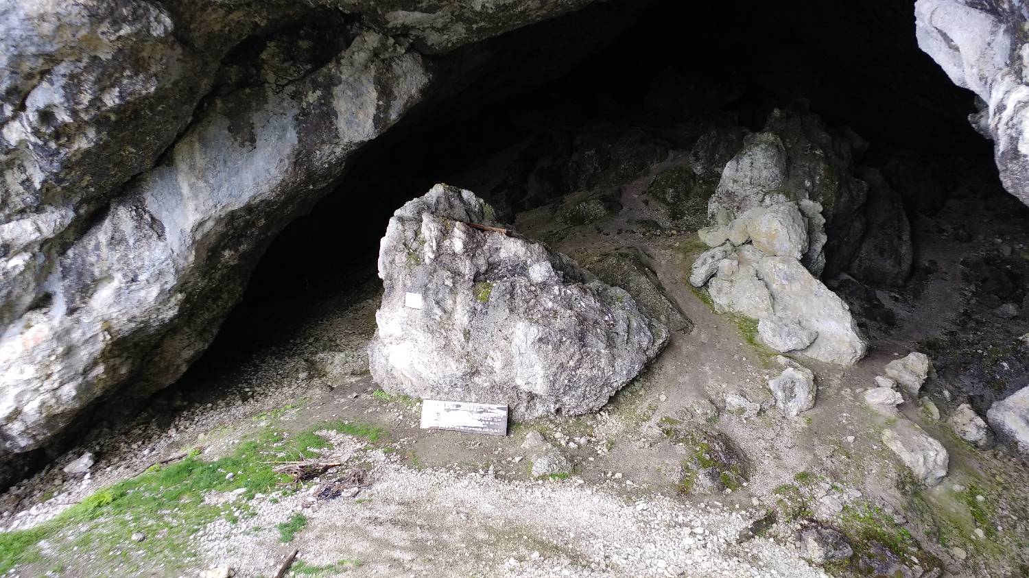 Sv. Duh pod Olševo - Potočka zijalka - main photo