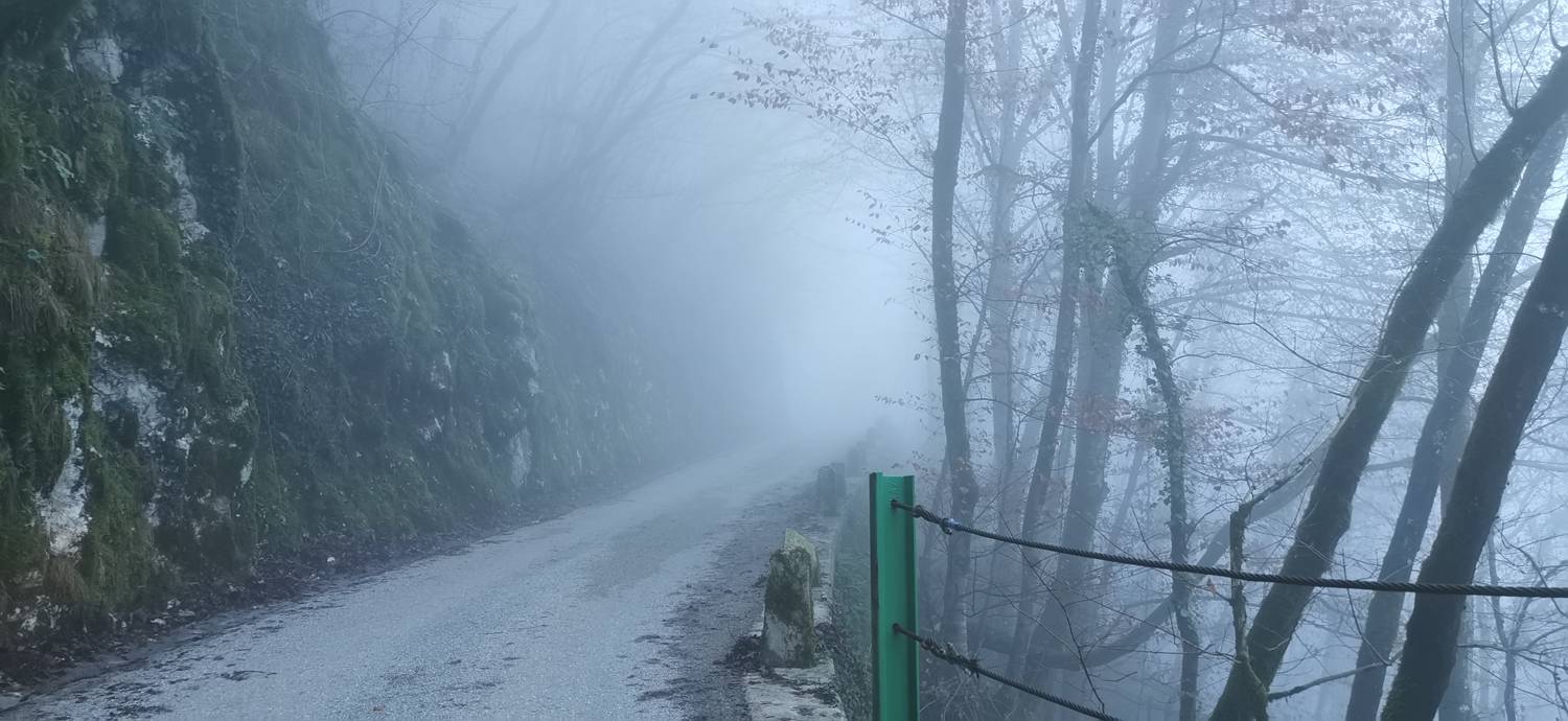 Cerkev Sv. Petra - Mrzli vrh slika 3