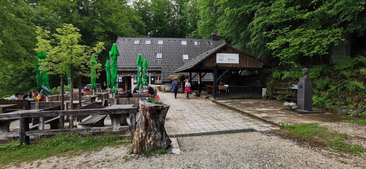 Gabrje (Dolenjska) - Planinski dom pri Gospodični - main photo