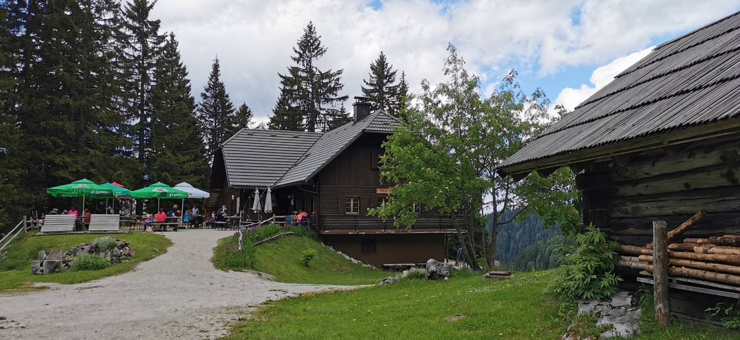 Planina Loka - Koča na Grohatu slika 40