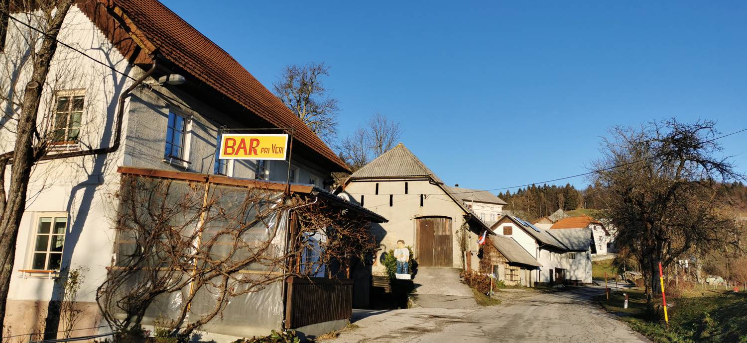 Pečine - Črvov vrh slika 2