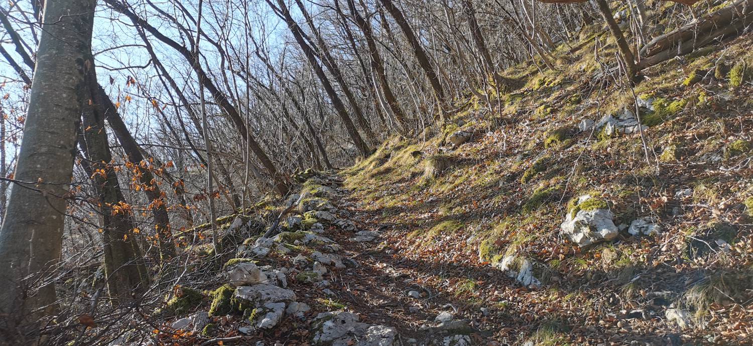 Italijanska kostnica - Baba nad Kobaridom slika 13