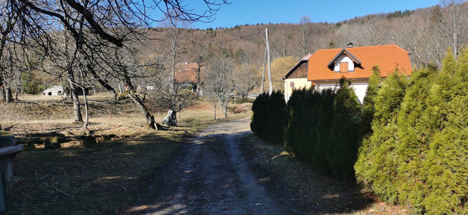 Planina (Mirna gora) - Dom na Mirni gori slika 6