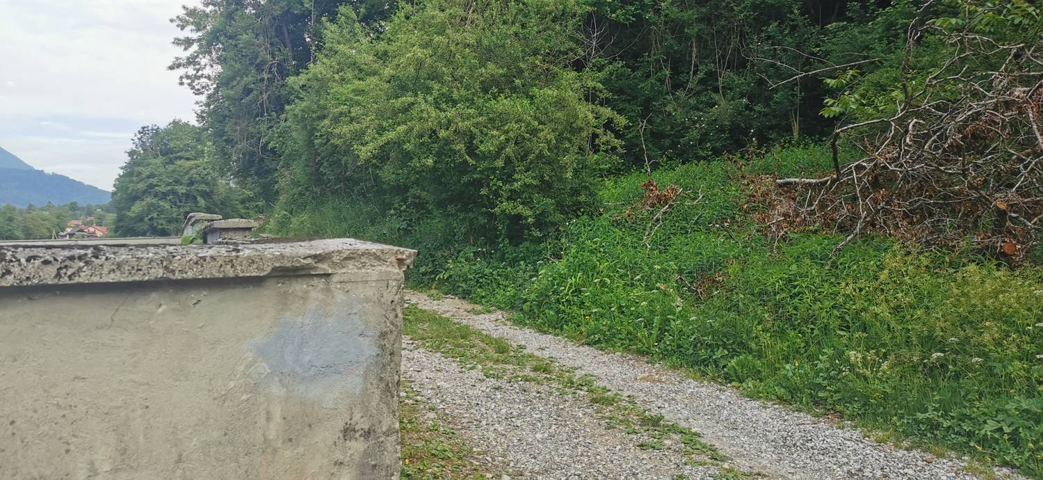 Kamno - Cerkev Svetega duha Libušnje slika 2
