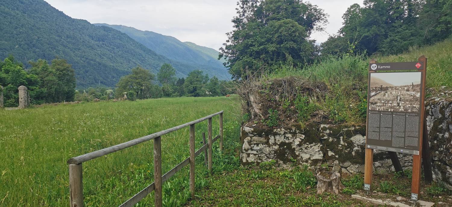 Kamno - Cerkev Svetega duha Libušnje slika 5