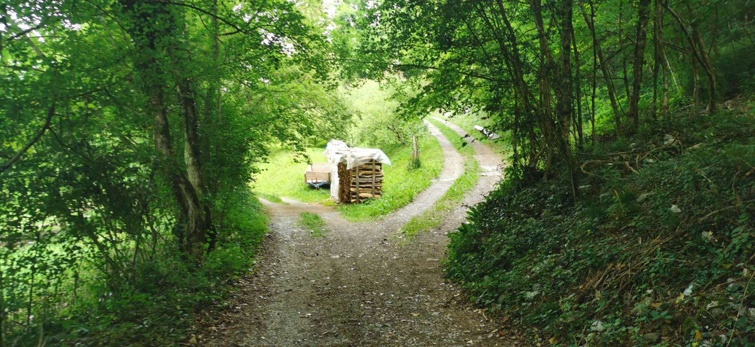 Kamno - Cerkev Svetega duha Libušnje slika 8