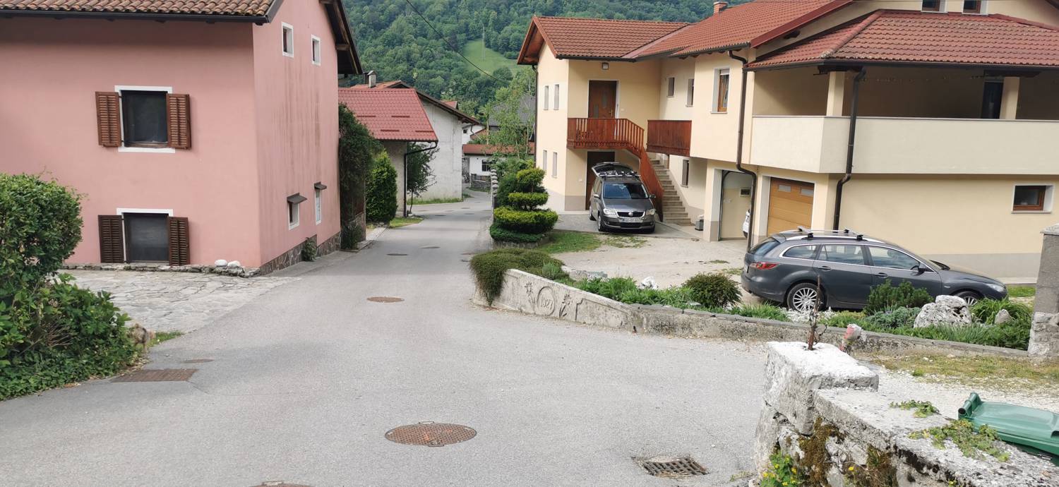 Kamno - Cerkev Svetega duha Libušnje slika 14