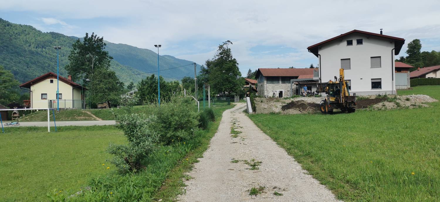 Kamno - Cerkev Svetega duha Libušnje slika 15