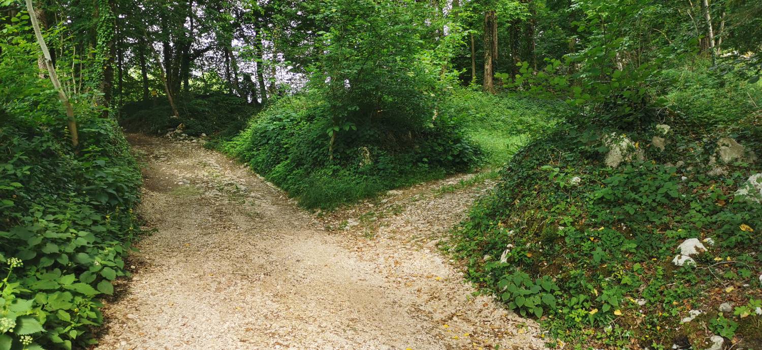 Kamno - Cerkev Svetega duha Libušnje slika 25