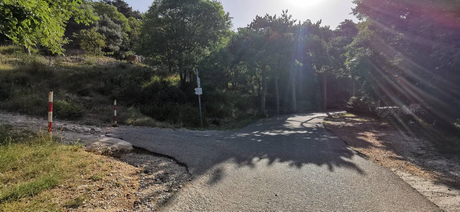 Parkirišče pod cerkvijo Svetega Ivana - Zakam slika 7
