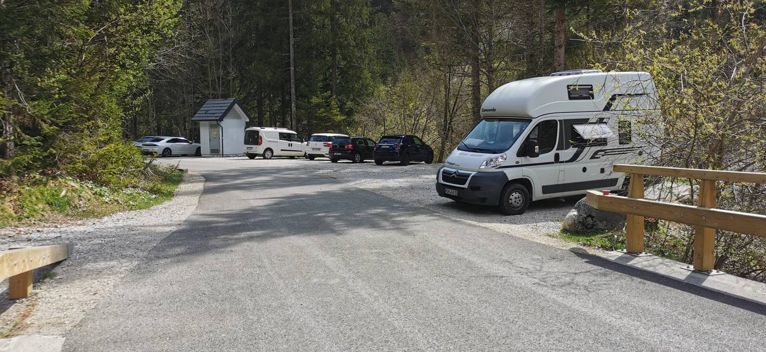 Koča pri Peričniku - Slap Peričnik slika 1