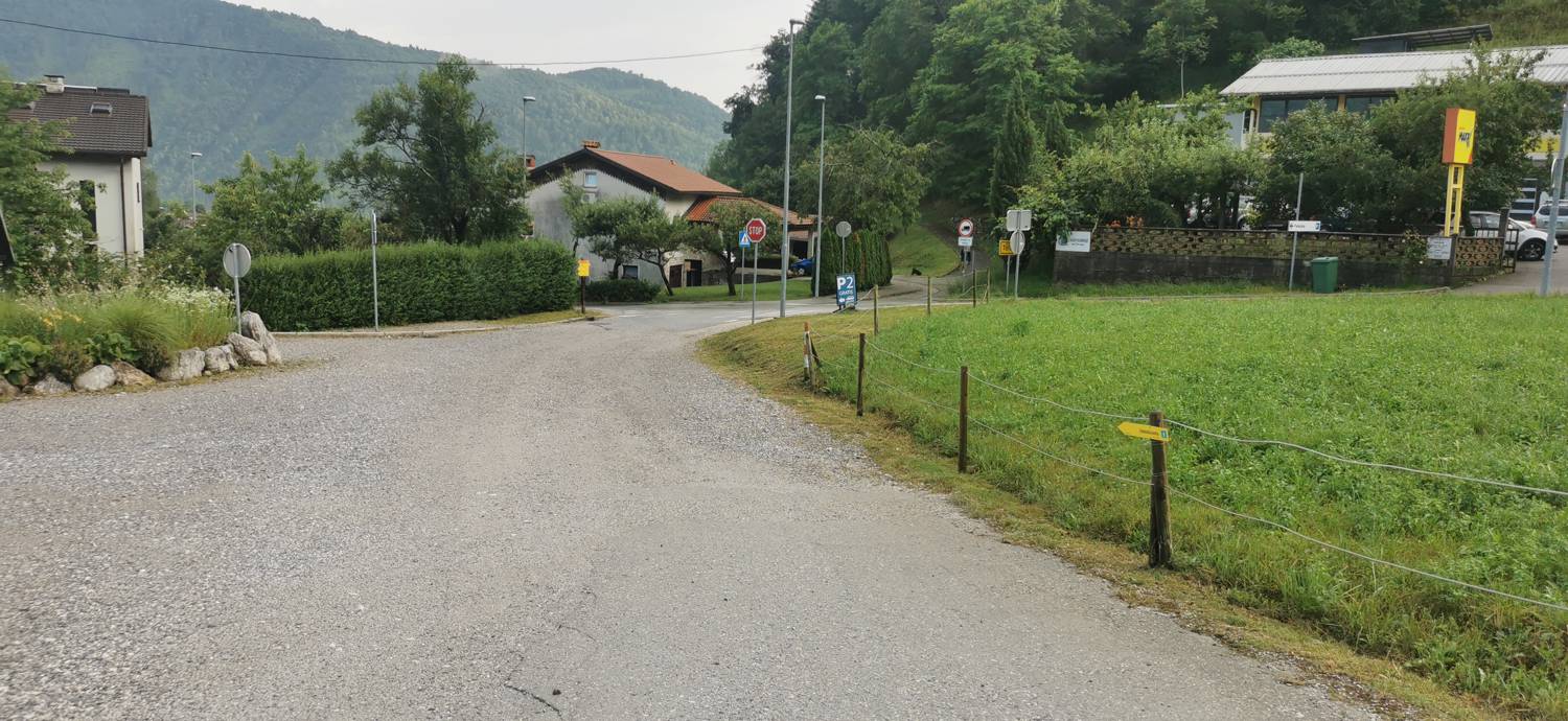 Parkirišče Šterklepce - Kozlov rob slika 2