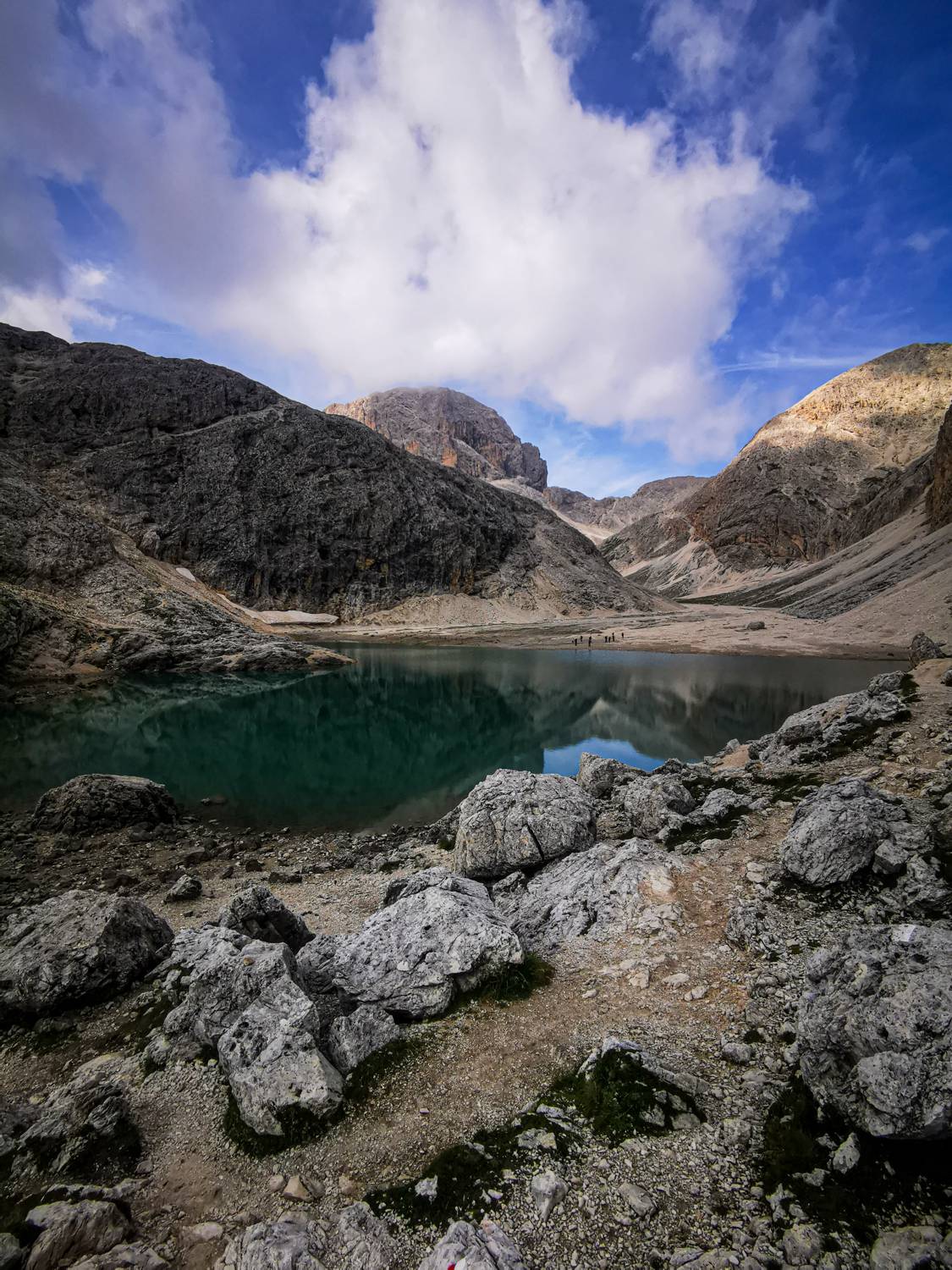 Lago Antermoia main photo
