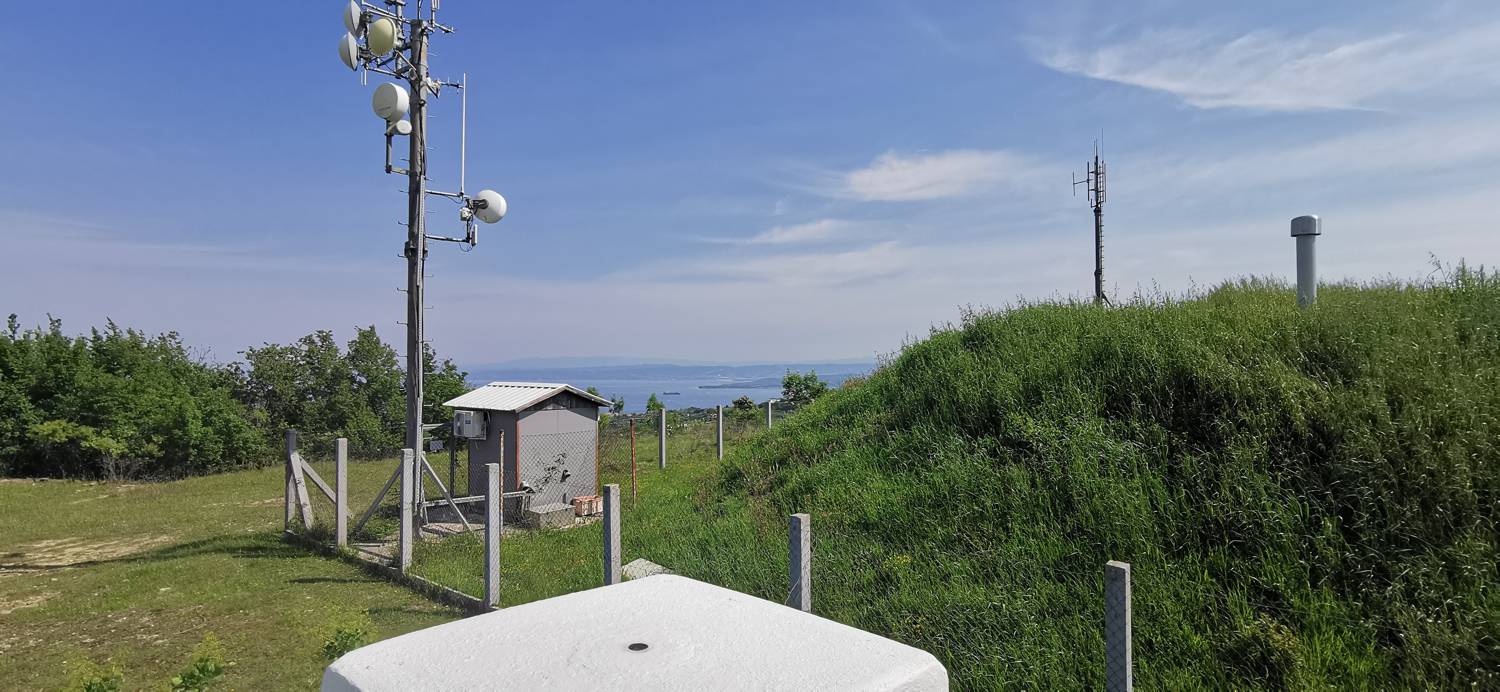 Malijski hrib main photo