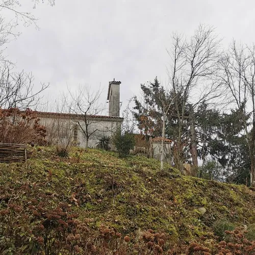 Ročinj - Cerkev Svetega Petra nad Ročinjem - glavna slika