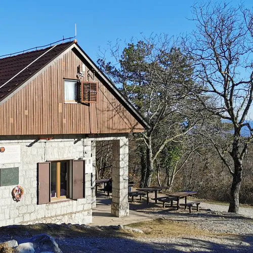 Železna vrata - Stjenkova koča na Trstelju - glavna slika